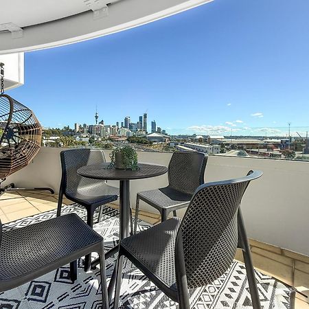 Le Mirage- Stylish, Central Apartment With Pools, Sauna, More Окленд Экстерьер фото