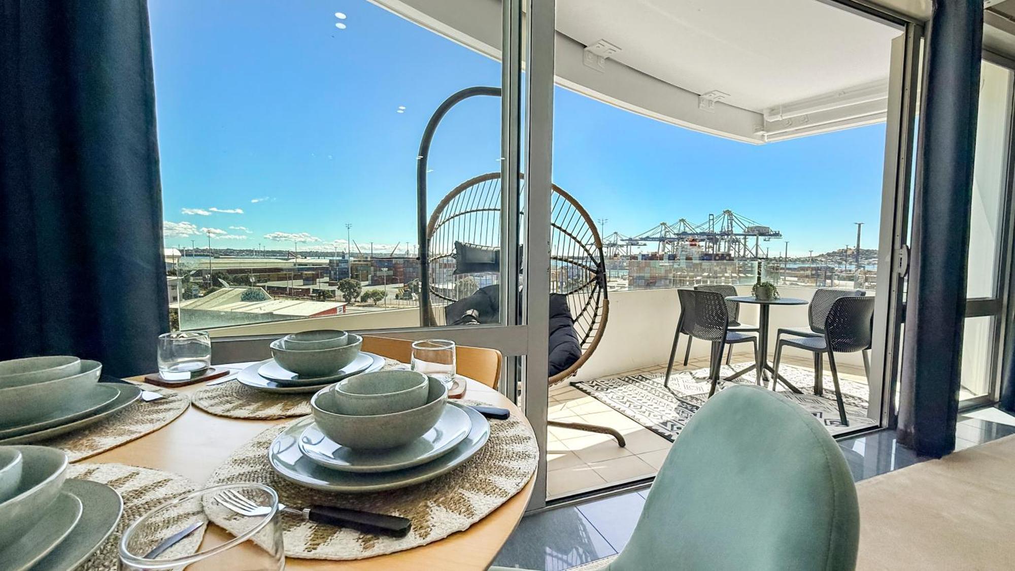 Le Mirage- Stylish, Central Apartment With Pools, Sauna, More Окленд Экстерьер фото